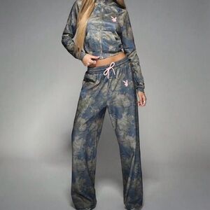 Missguided Blue and green Camouflage Jogger Set size 8/10